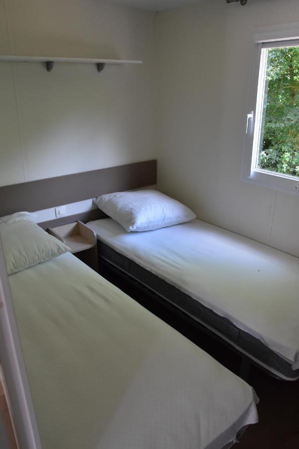 Mobil-Home A La Campagne Le Faou Exteriör bild