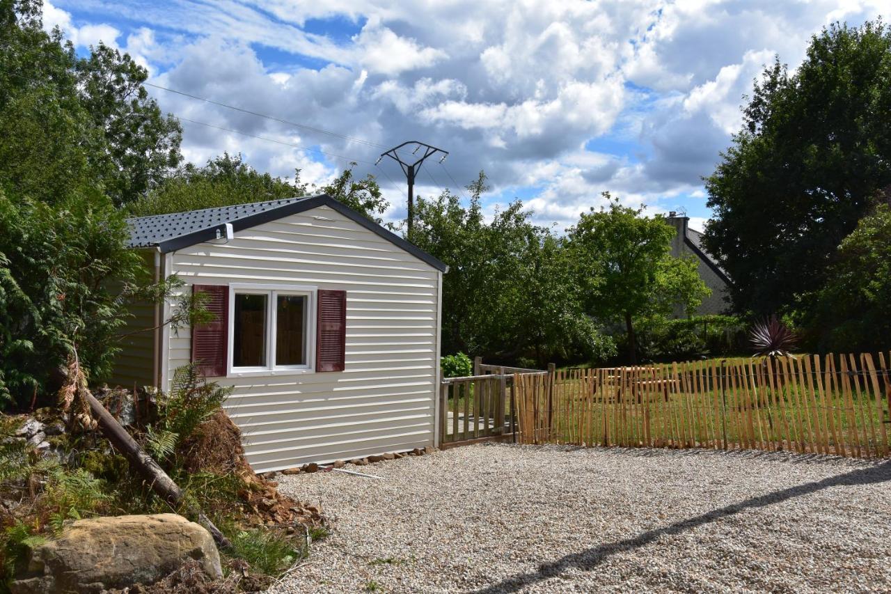 Mobil-Home A La Campagne Le Faou Exteriör bild